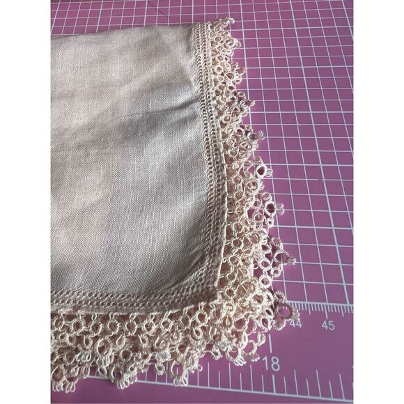 Vintage handkerchiefs - Picture 2 of 6